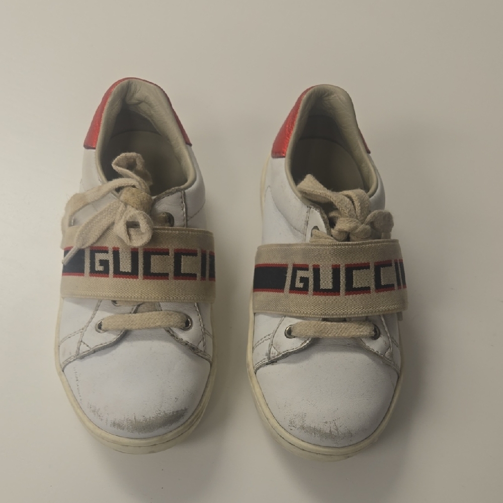 Gucci Kids Sneakers in White and Red